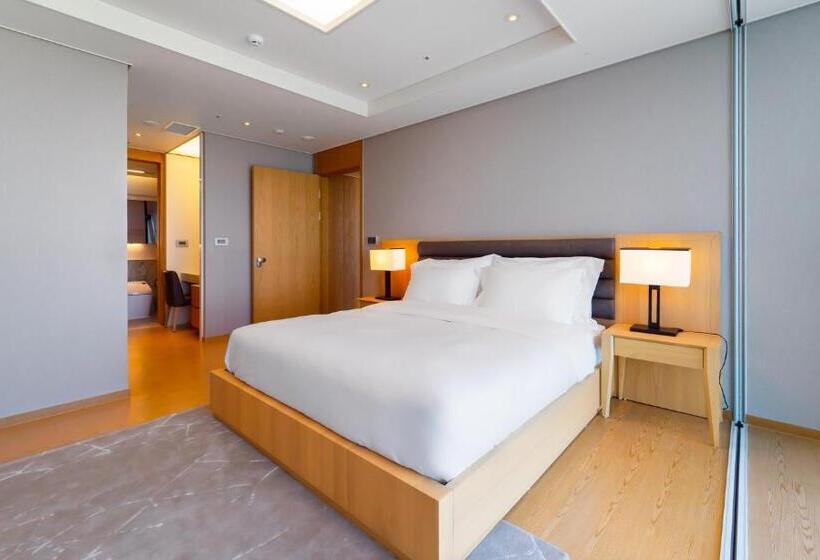 带海景的高级套房, Grand Lct Residence