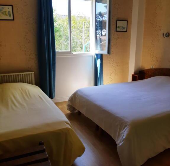 트리플 클래식 룸, Home Des Pins Sarl