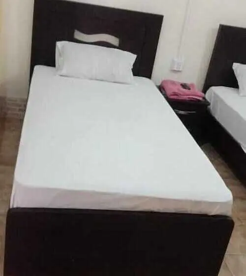 اتاق لوکس, Autobahn Guest House
