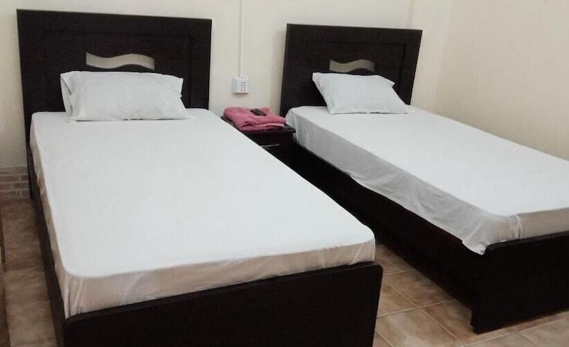 اتاق لوکس, Autobahn Guest House