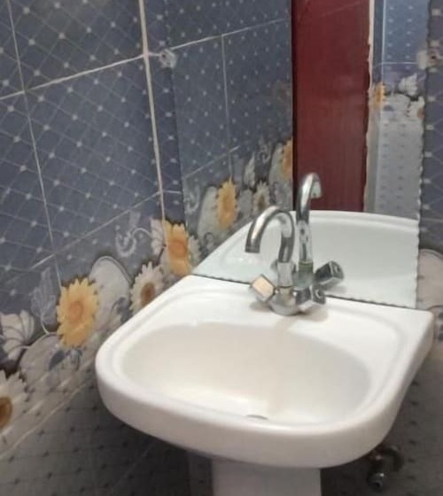 اتاق لوکس, Autobahn Guest House