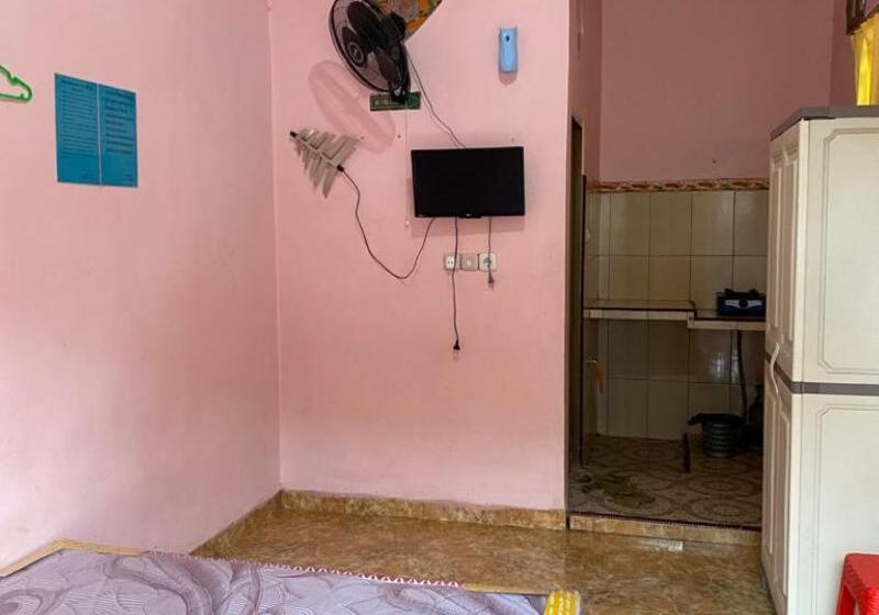 غرفة ديلوكس, Homestay Lestari Makassar