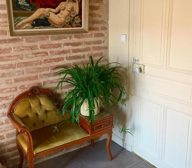 חדר סטנדרט חדר אמבטיה משותף, Orfenor