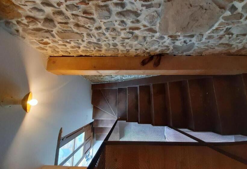 اتاق سوپریور خانوادگی, Dvor Vipolže