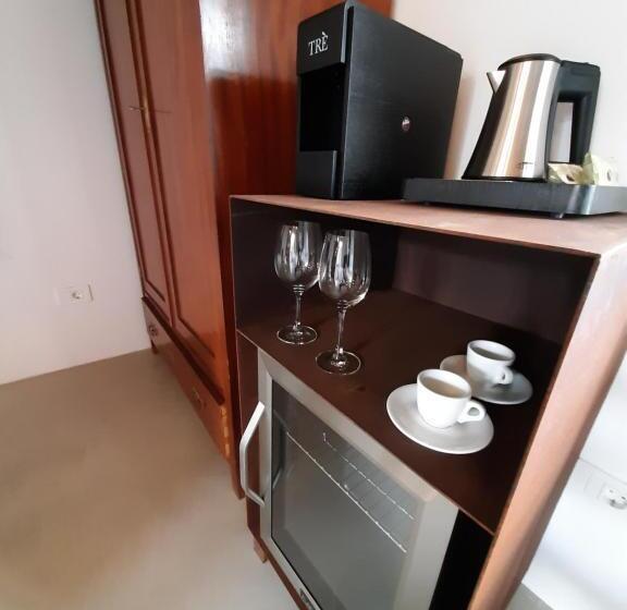 اتاق سوپریور خانوادگی, Dvor Vipolže