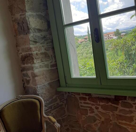سوییت اجرایی, Dvor Vipolže