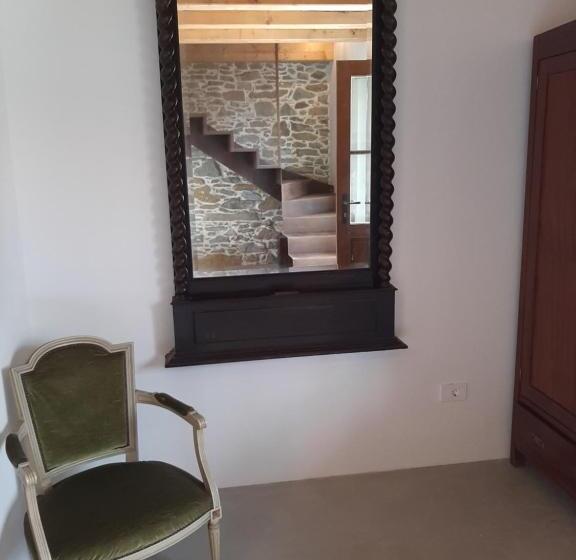 اتاق سوپریور خانوادگی, Dvor Vipolže