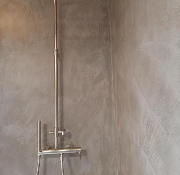 سوییت خانوادگی, Dvor Vipolže