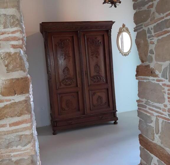 سوییت اجرایی, Dvor Vipolže