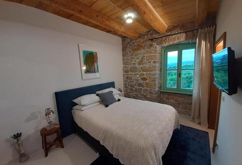 اتاق استاندارد با چشمانداز باغ, Dvor Vipolže