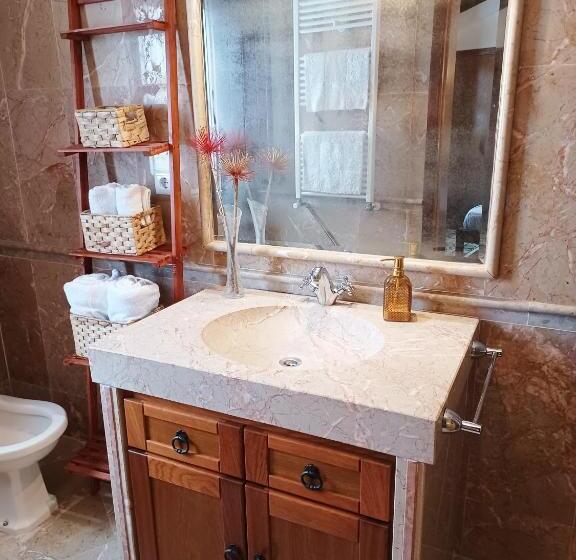 غرفة قياسية مطلة على الجبل, Refugio Das Artes