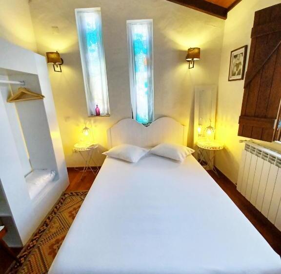 غرفة أساسية, Refugio Das Artes