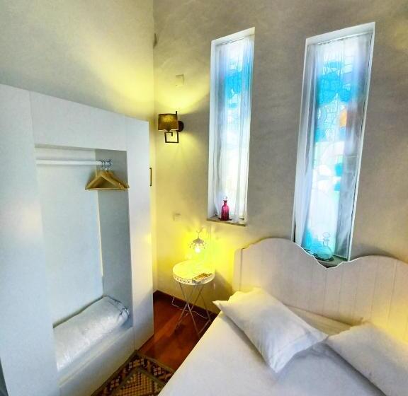 غرفة أساسية, Refugio Das Artes