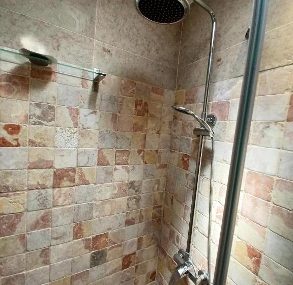 غرفة أساسية, Refugio Das Artes