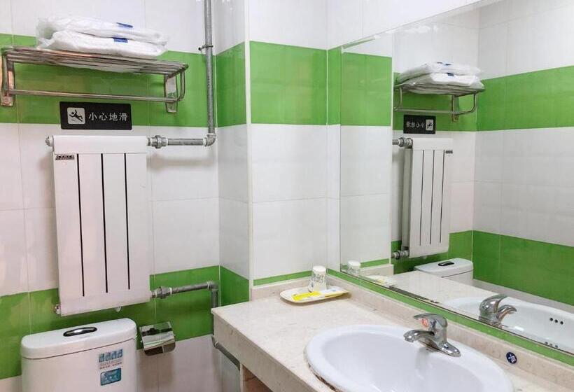 חדר קומפורט, 7 Days Inn Tianjin Wuqing High Speed Railway Station Shangdong Jin Street