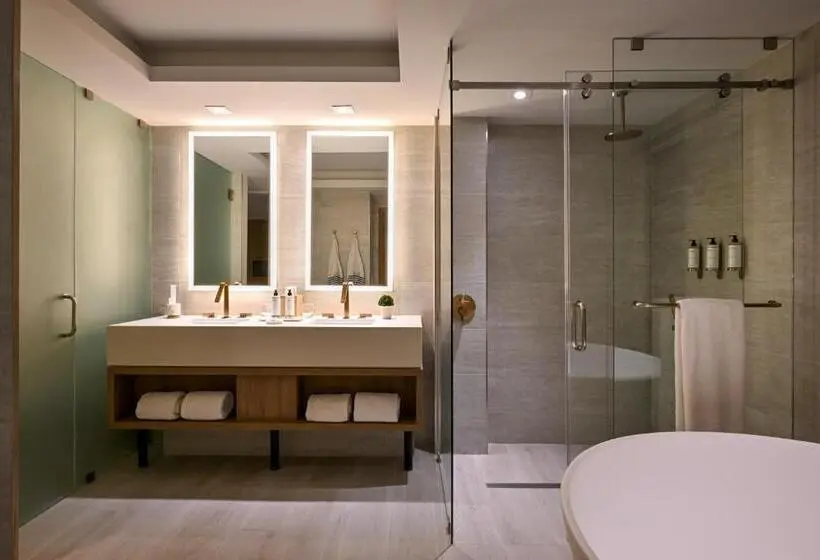 キングサイズベッドのデラックスルーム, Amrit Ocean Resort & Residences Singer Island