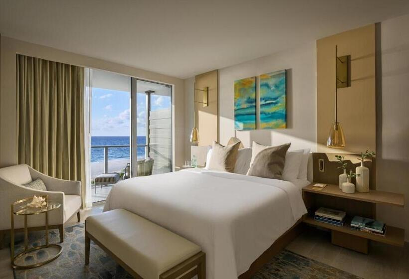 주니어 스위트 킹사이즈 침대, Amrit Ocean Resort & Residences Singer Island