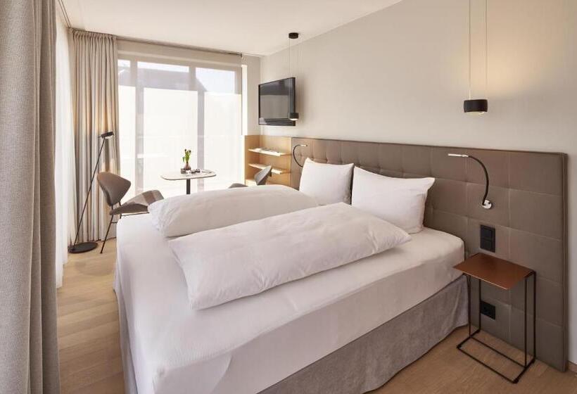 חדר בסיסי, Misan