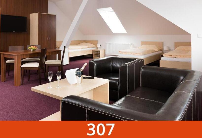 수피리어 트리플 룸, Sisi Pension