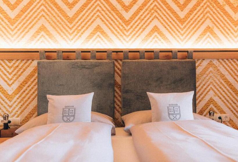 Апартаменты 1 Спальня, Burg1990