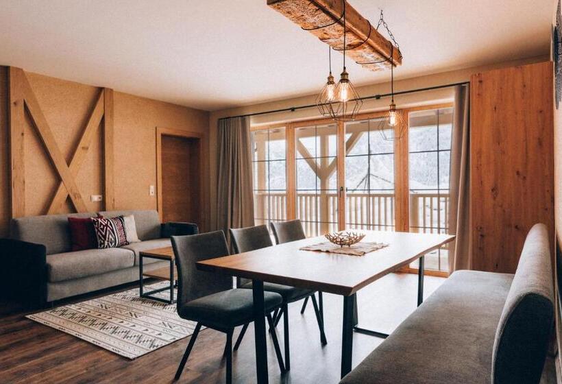 Апартаменты 2 Спальни, Burg1990