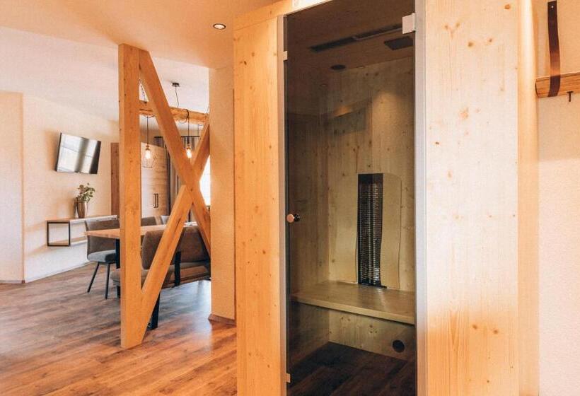 Апартаменты 3 Спальни, Burg1990