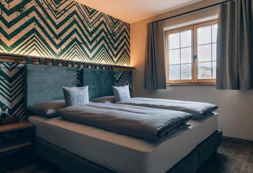 Апартаменты 3 Спальни, Burg1990