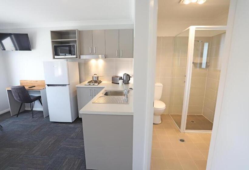 اتاق استاندارد سه نفره, Eastend Studio Apartments