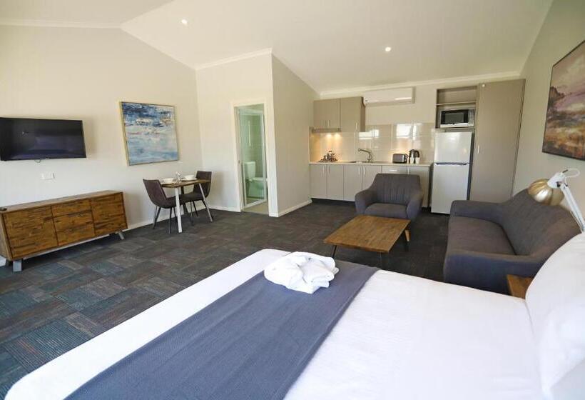 اتاق لوکس, Eastend Studio Apartments