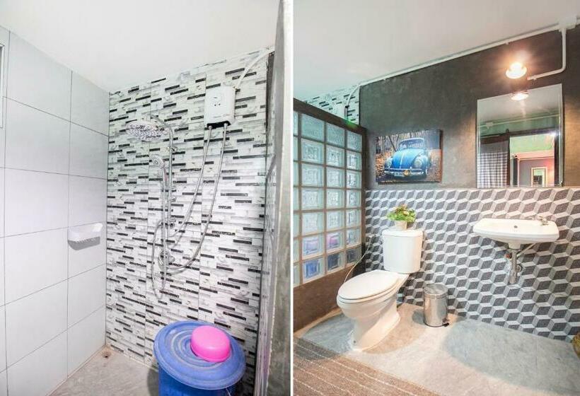 Номер Deluxe Кровать Кинг, Oyo 999 Baan Pak Rom Ruen