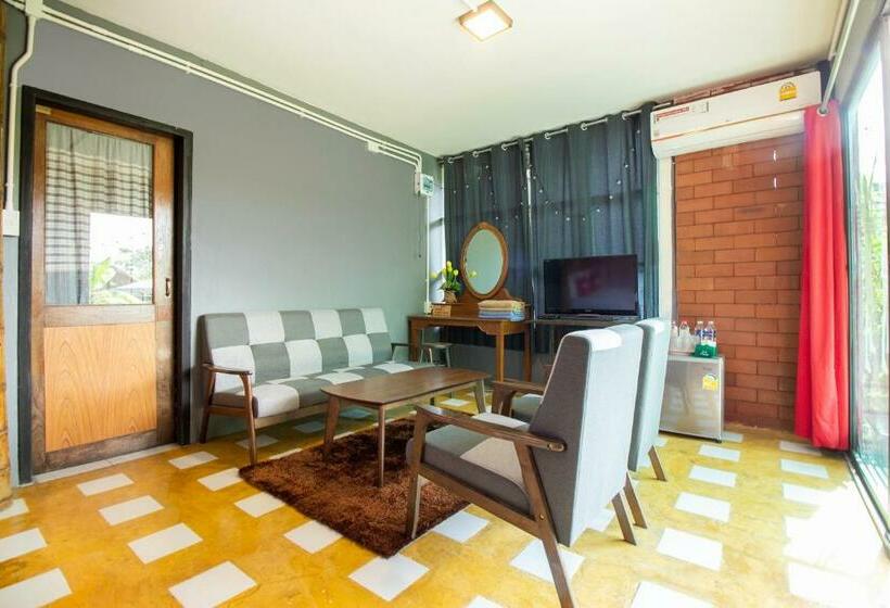 Family Suite, Oyo 999 Baan Pak Rom Ruen