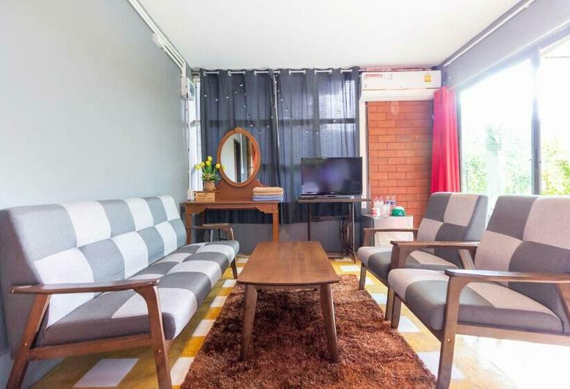 Family Suite, Oyo 999 Baan Pak Rom Ruen