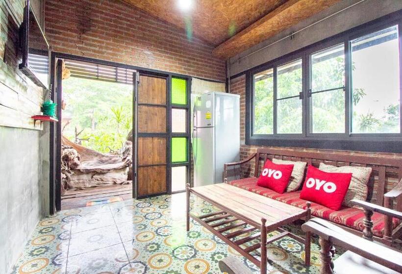 Люкс 2 Спальни, Oyo 999 Baan Pak Rom Ruen