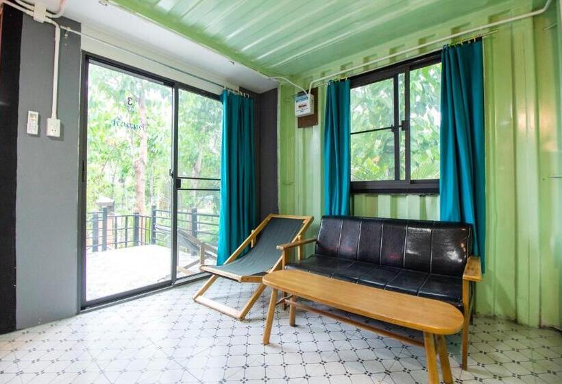 Номер Deluxe Кровать Кинг, Oyo 999 Baan Pak Rom Ruen