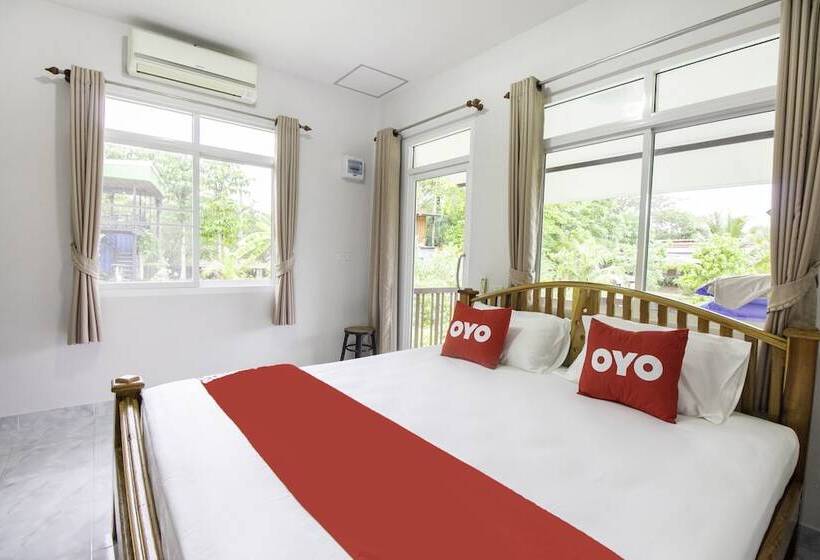 Номер Deluxe, Oyo 999 Baan Pak Rom Ruen