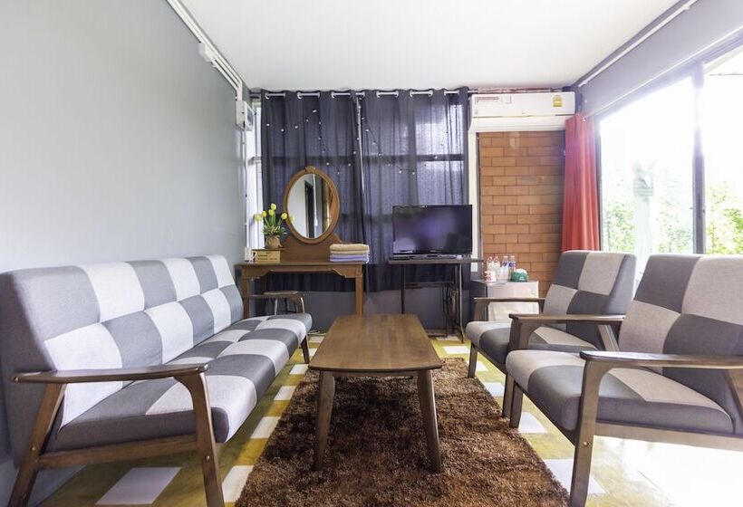 Family Suite, Oyo 999 Baan Pak Rom Ruen