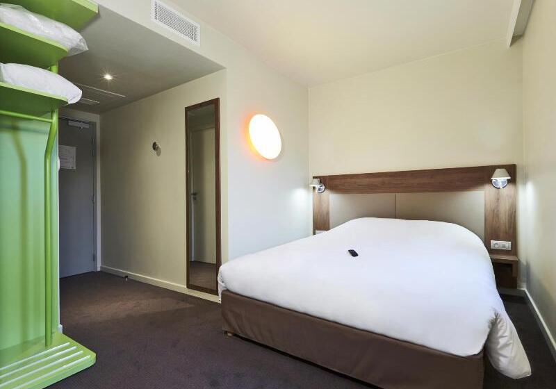 Номер Deluxe, Oyo 999 Baan Pak Rom Ruen