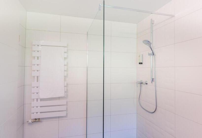 Apartamento 1 Quarto com Balcão, & Restaurant Muhlengluck