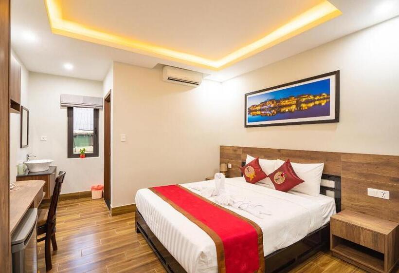 اتاق خانوادگی تودرتو, The Lit Villa Hoi An