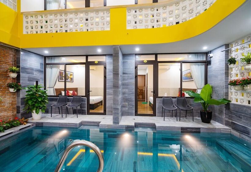 اتاق لوکس با چشمانداز استخر, The Lit Villa Hoi An