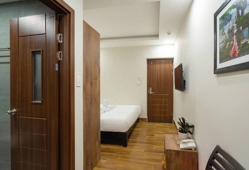 اتاق لوکس با چشم‌انداز استخر, The Lit Villa Hoi An