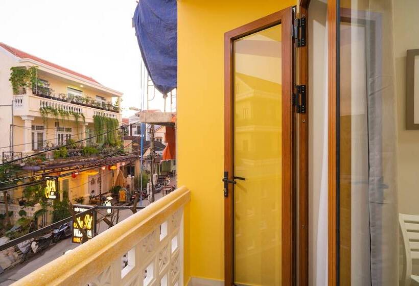 اتاق لوکس با چشمانداز استخر, The Lit Villa Hoi An