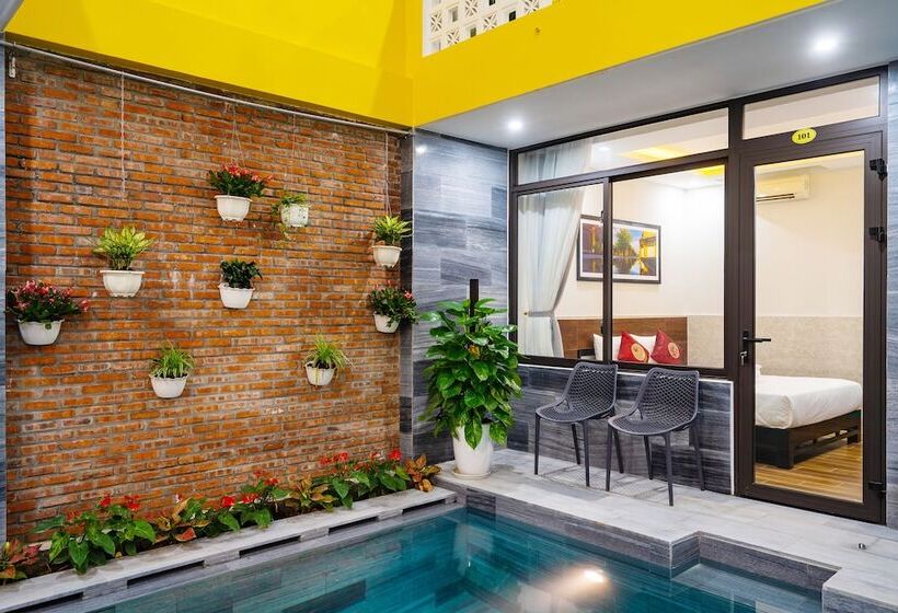اتاق لوکس با چشمانداز استخر, The Lit Villa Hoi An