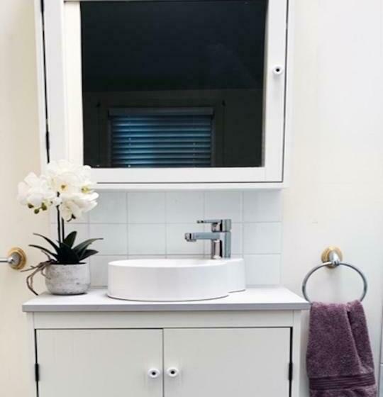 חדר סטנדרט לארבעה, The Woolpack