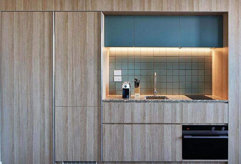 דירת חדר, Lanbruk Richmond Hill