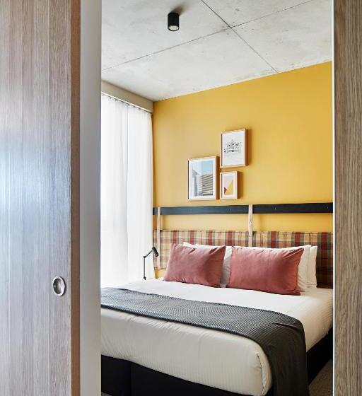 דירת חדר, Lanbruk Richmond Hill