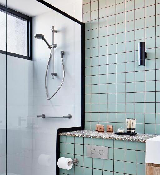 דירת 2 חדרים עם טרסה, Lanbruk Richmond Hill