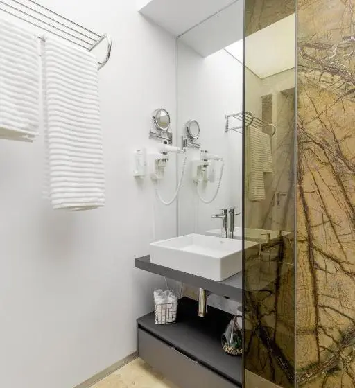 2 Bedroom Deluxe Apartment Sea View, Novum By The Sea