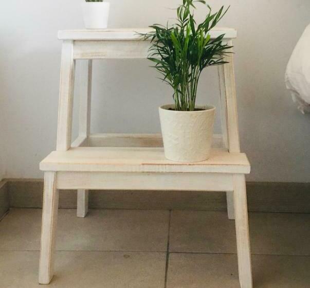 标准间, The Little Caravia