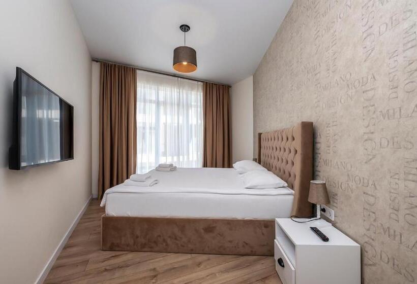 سوییت لوکس, White Sails Residential